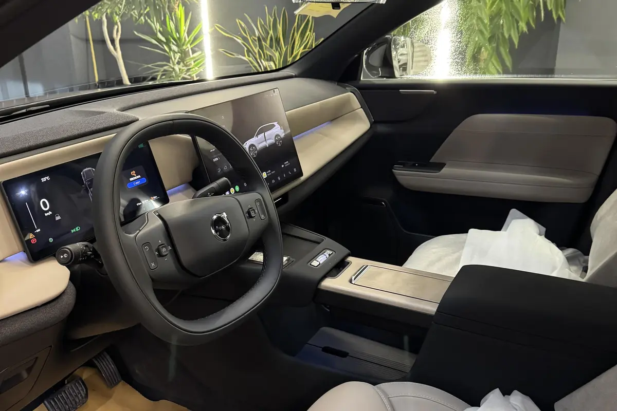 ولوو  XC70