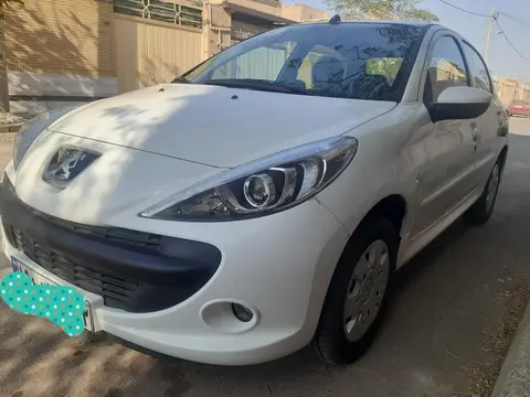 پژو، 207
