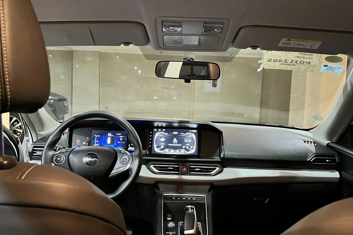 دانگ فنگ،  E70