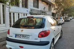 پژو، 206