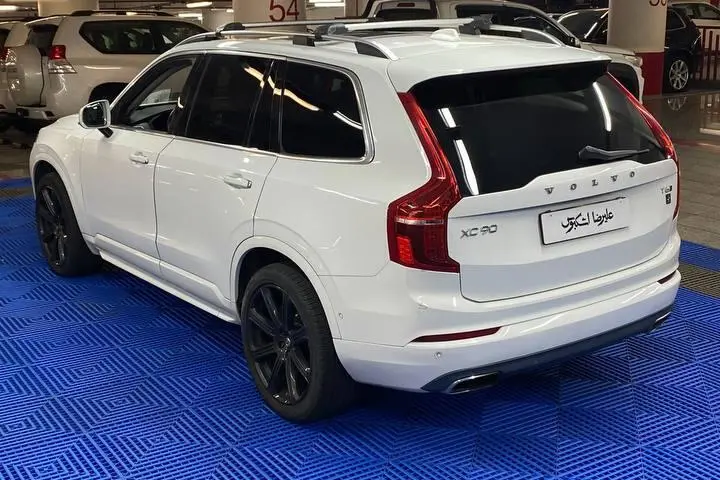 ولوو،  XC90