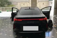 کی ام سی، J7