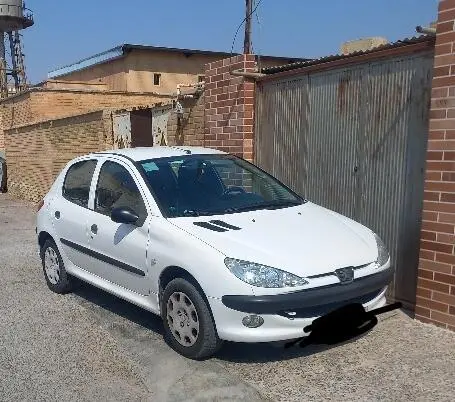 پژو، 206