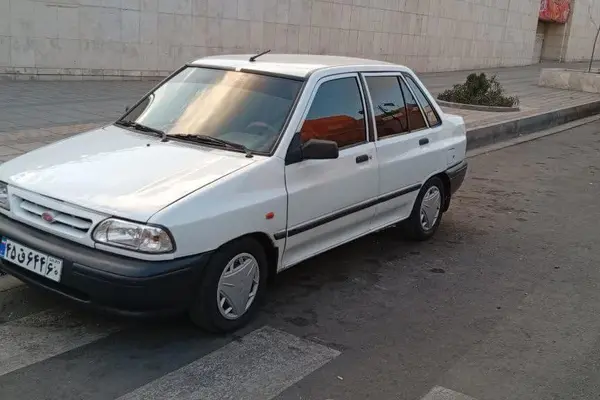 پراید، صندوق دار