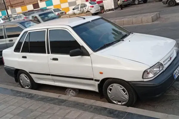 پراید، صندوق دار