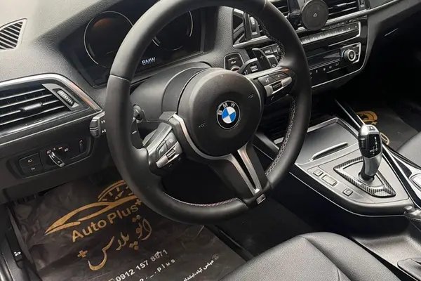 ب ام و، سری 1 هاچ بک