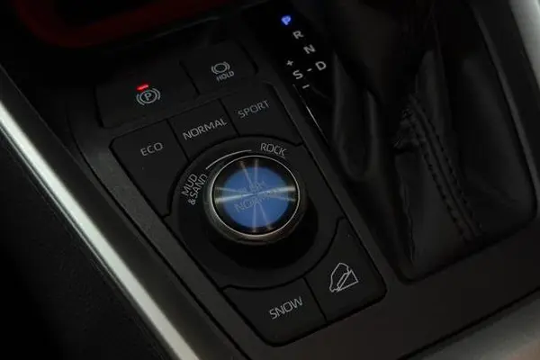 تویوتا، راوفور