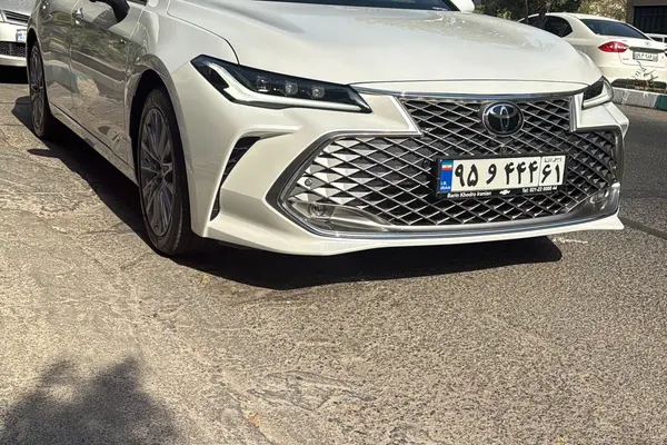 تویوتا، آوالون