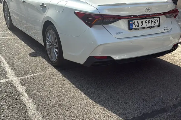 تویوتا، آوالون