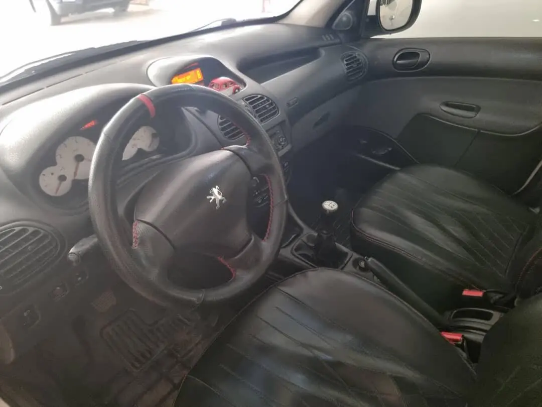 پژو  206 SD