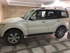 میتسوبیشی، پاجرو چهار در