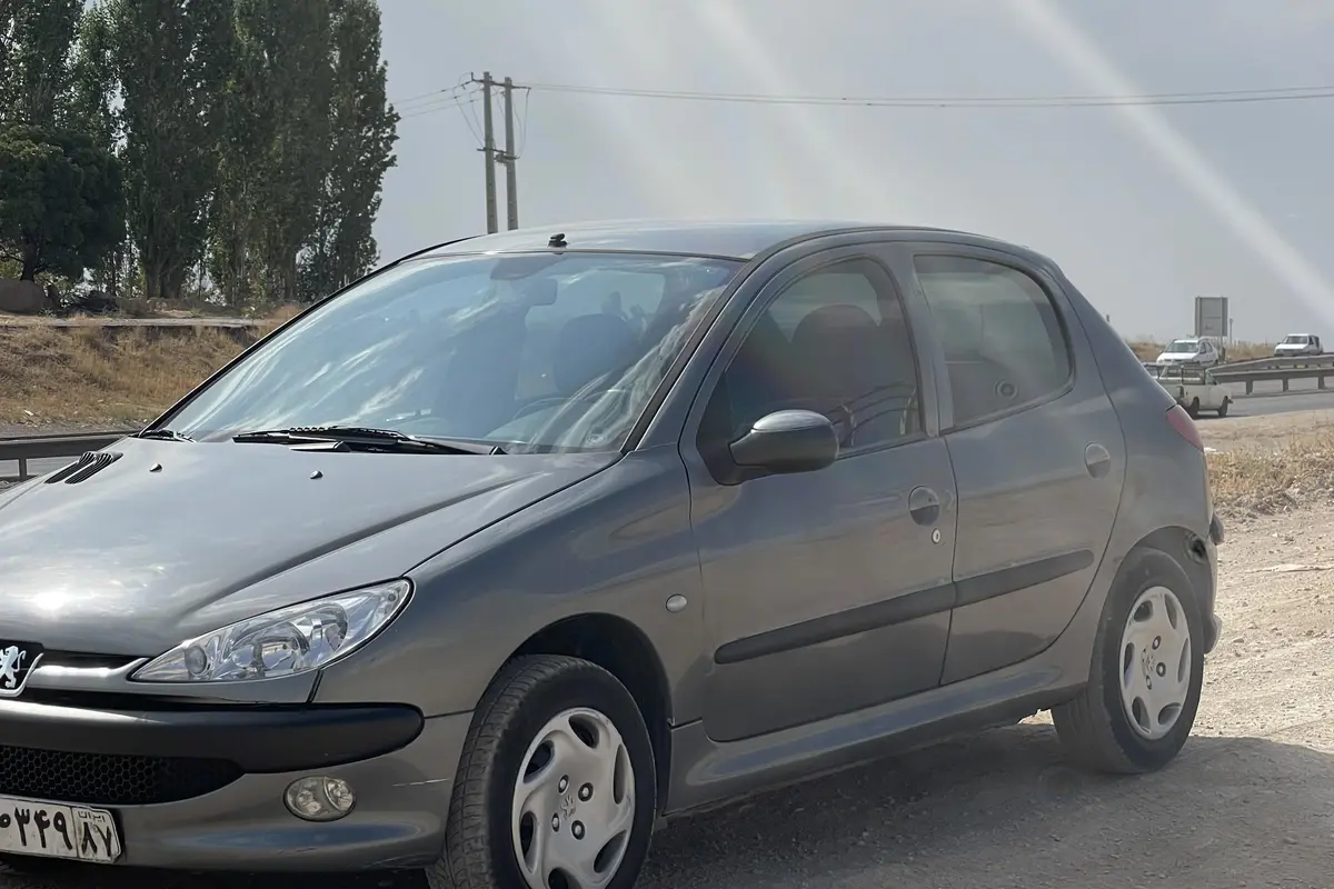 پژو،  206