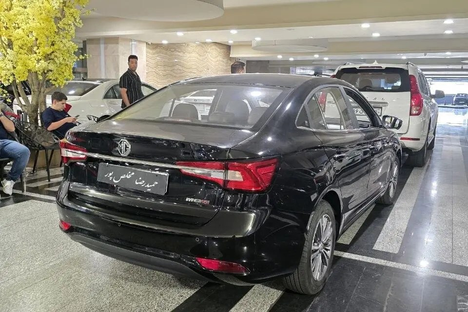 ام جی،  5