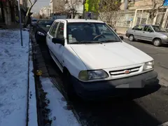 پراید، صندوق دار