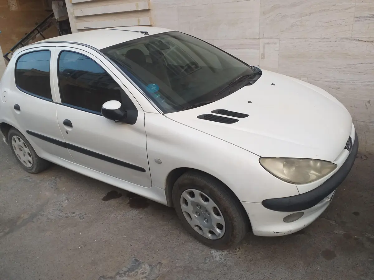 پژو،  206