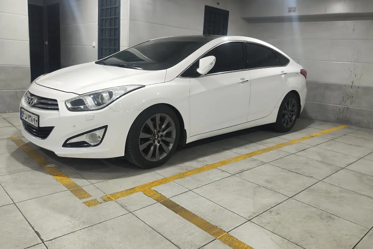هیوندای،  i40