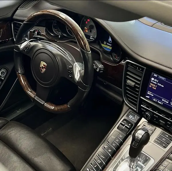 پورشه، پانامرا