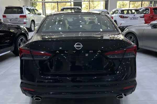 نیسان، آلتیما