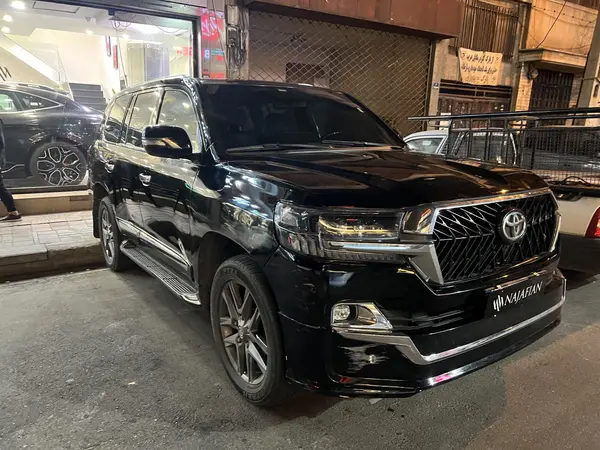 تویوتا، لندکروز چهار در