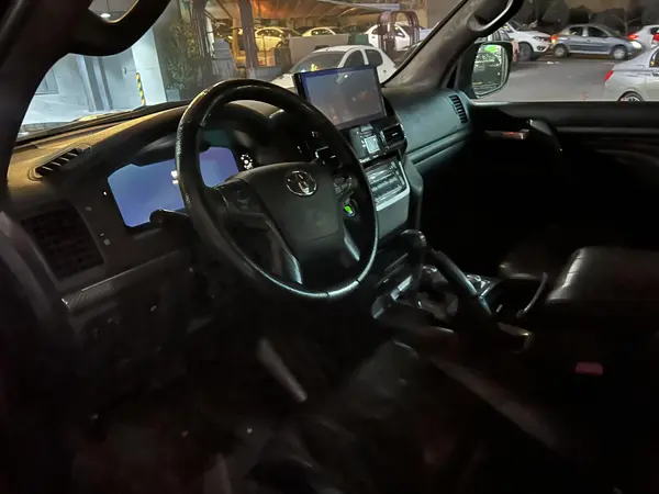 تویوتا، لندکروز چهار در