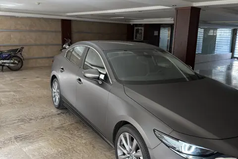 مزدا، 3 وارداتی
