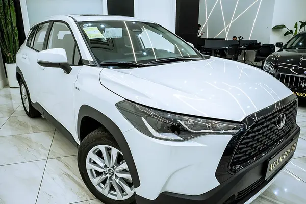 تویوتا، کرولا کراس هیبرید