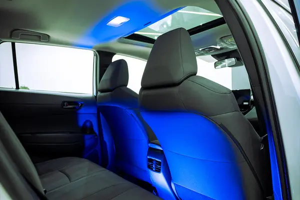 تویوتا، کرولا کراس هیبرید