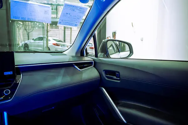 تویوتا، کرولا کراس هیبرید