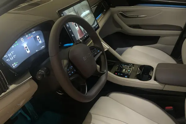 بی وای دی، سانگ پلاس DMi