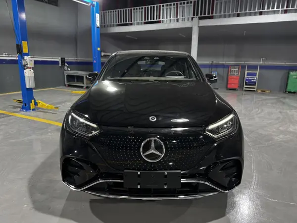 بنز، EQE SUV