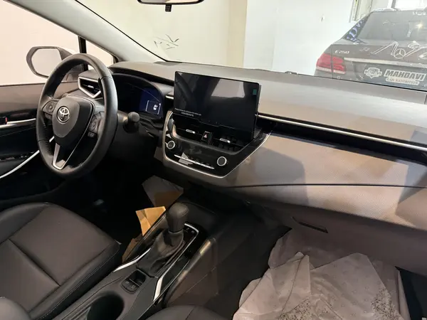 تویوتا، کرولا هیبرید