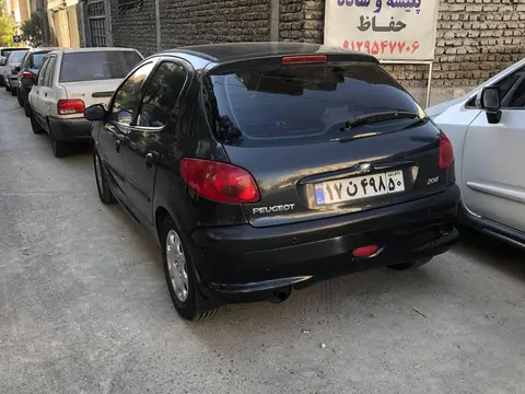 پژو، 206