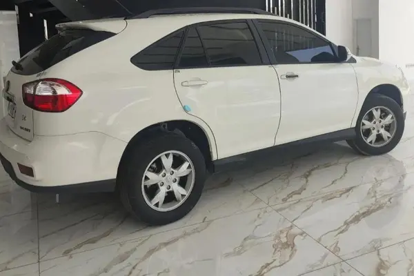 بی وای دی، S6