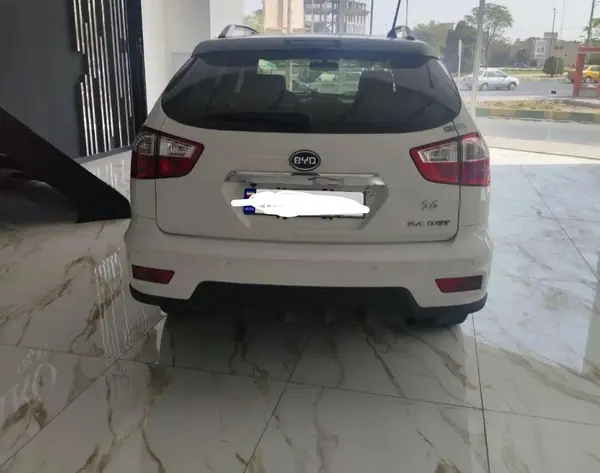 بی وای دی، S6