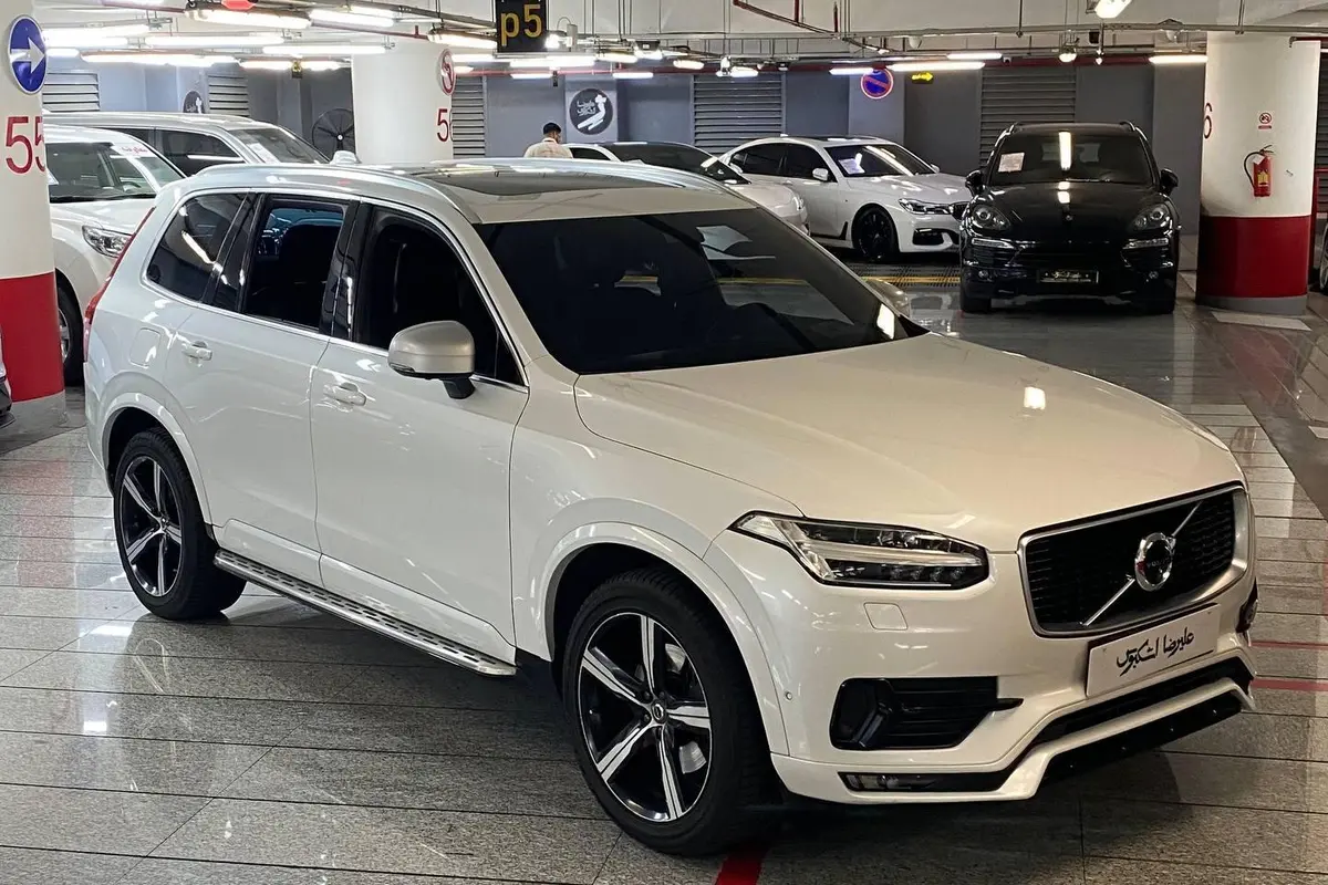 ولوو،  XC90