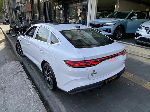 بی وای دی، چین ال DMi