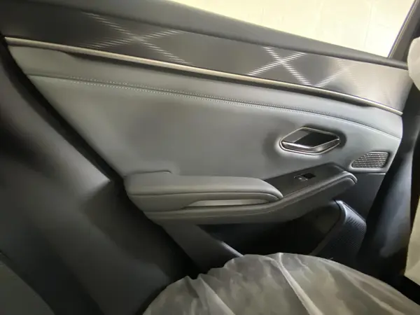 بی وای دی، چین ال DMi