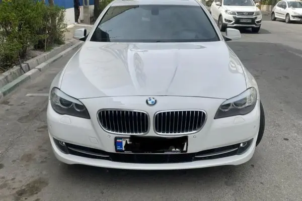 ب ام و، سری 5 سدان