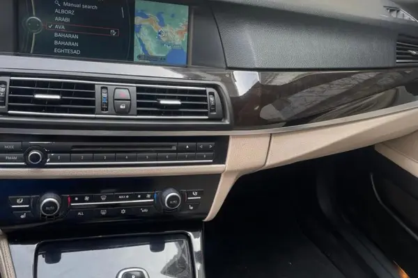 ب ام و، سری 5 سدان