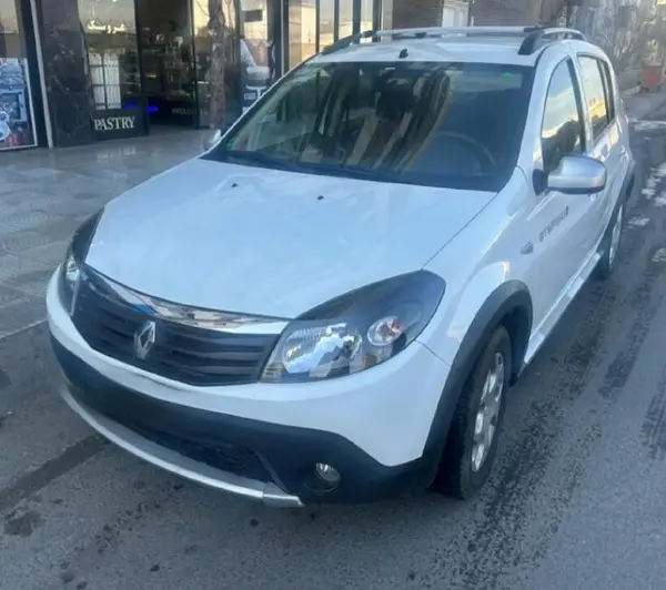 رنو، ساندرو استپ وی