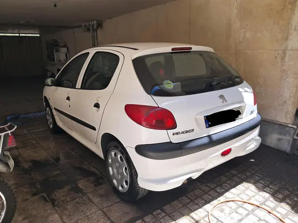 پژو  206