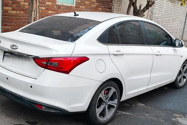 چری، آریزو 5T