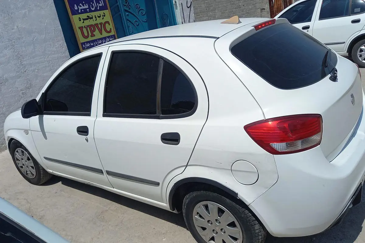 تیبا،  هاچ بک