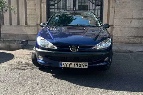پژو، 206