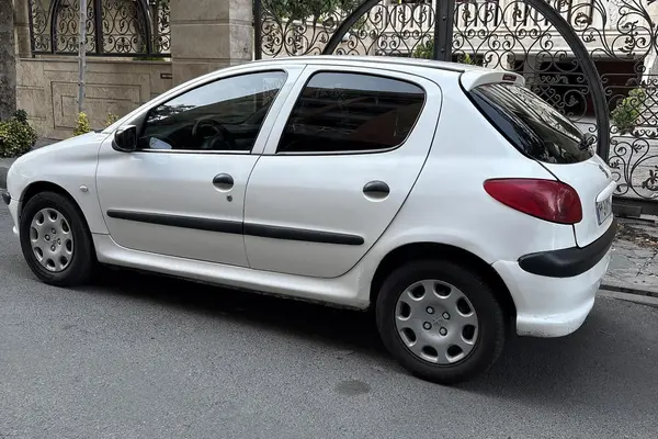 پژو  206
