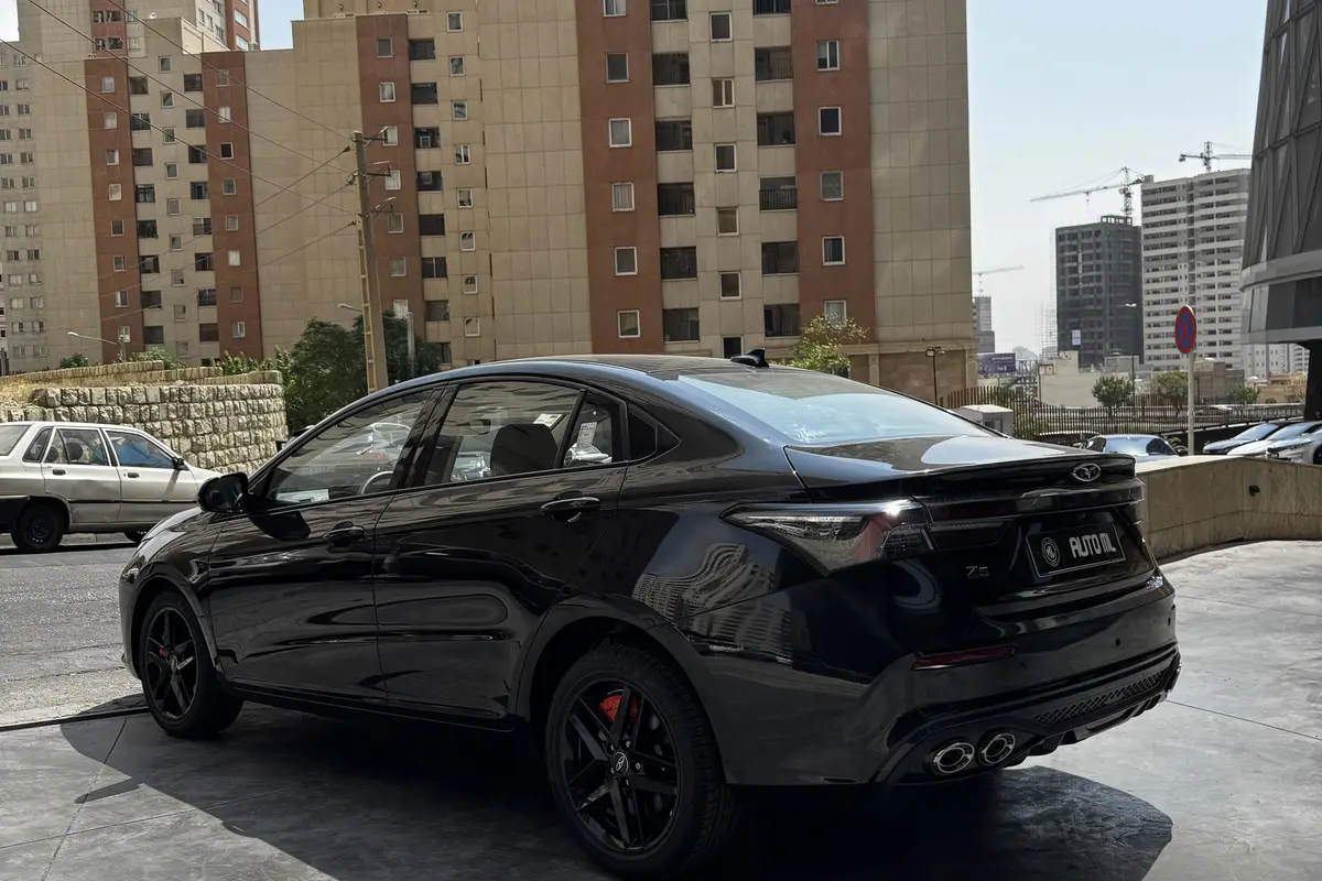 فونیکس،  آریزو 6 جی تی (Z6 GT)