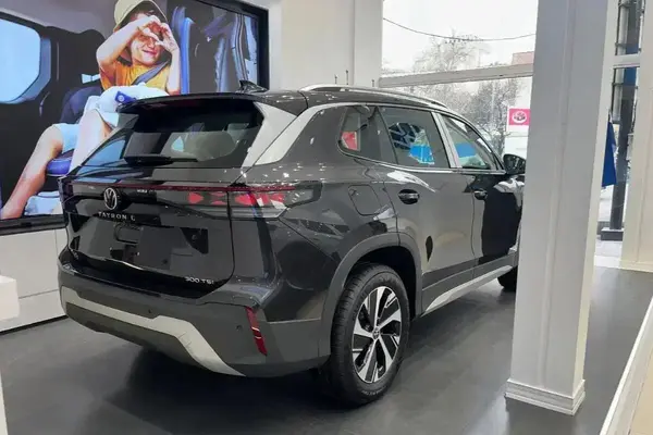 فولکس، تایرون L