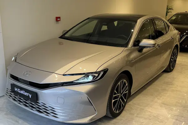 تویوتا، کمری هیبرید