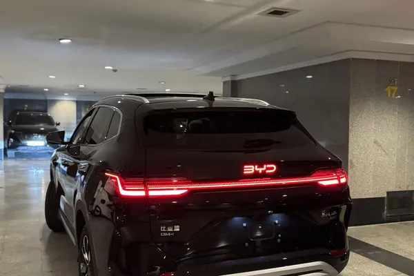 بی وای دی، سانگ پلاس DMi