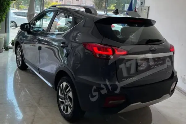 پیش فروش کی ام سی، SR3